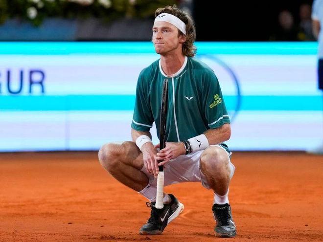 影响球队的 影响球队的