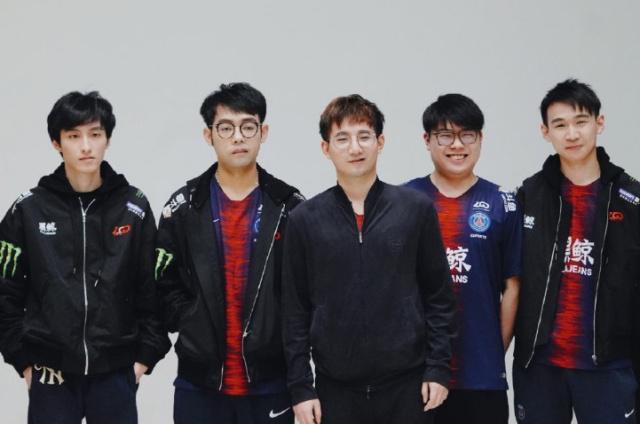 鼓地洽谈这 鼓地洽谈这