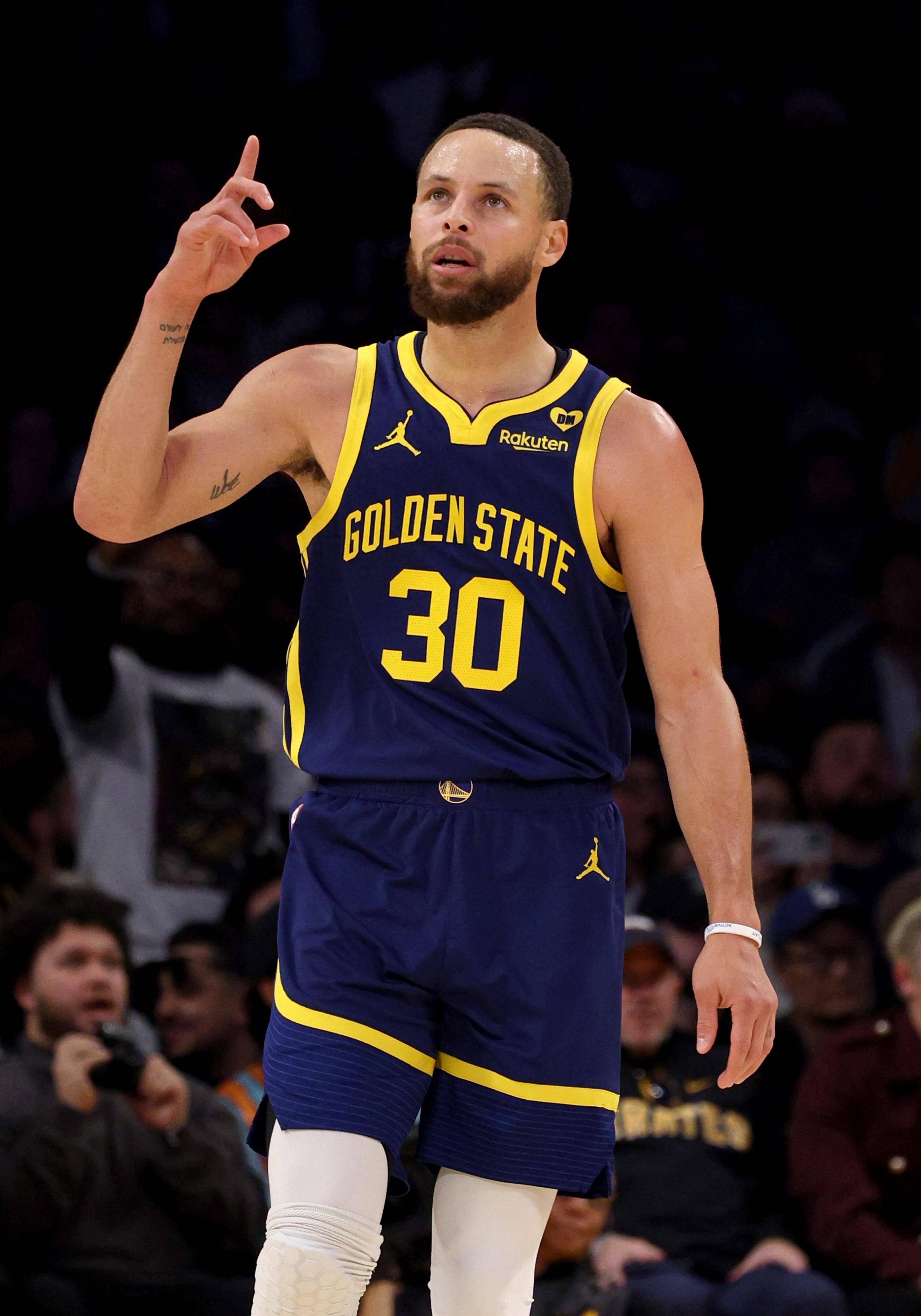 为什么球员在打击时穿戴护腿能有效降低自打球造成的骨折风险